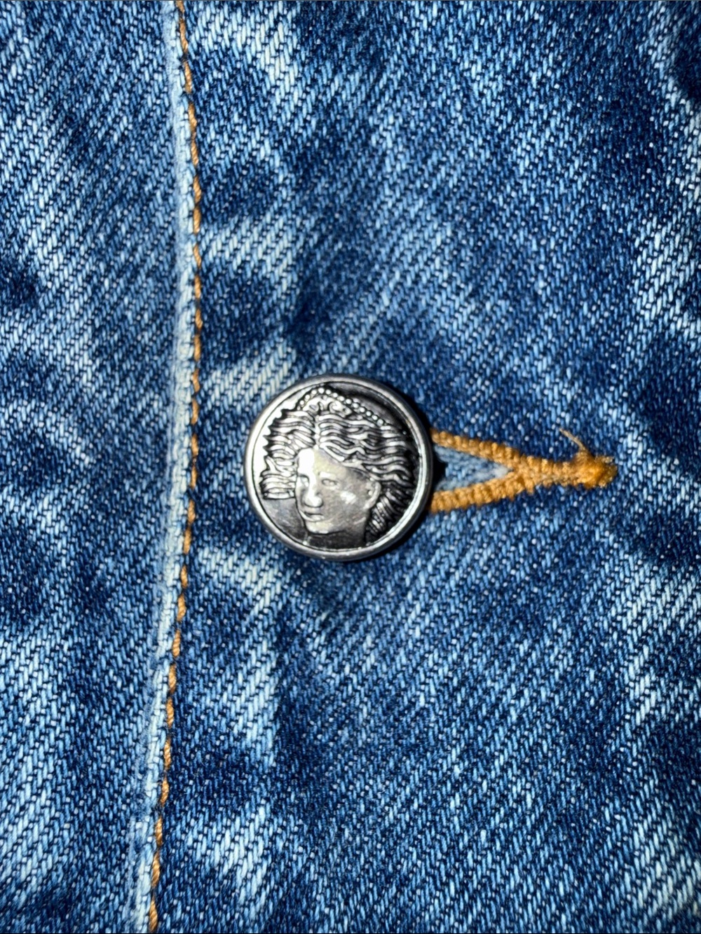 Vintage GAP Blue Denim Bomber Jacket with Patterned Collar Sz M - Picture 9 of 9